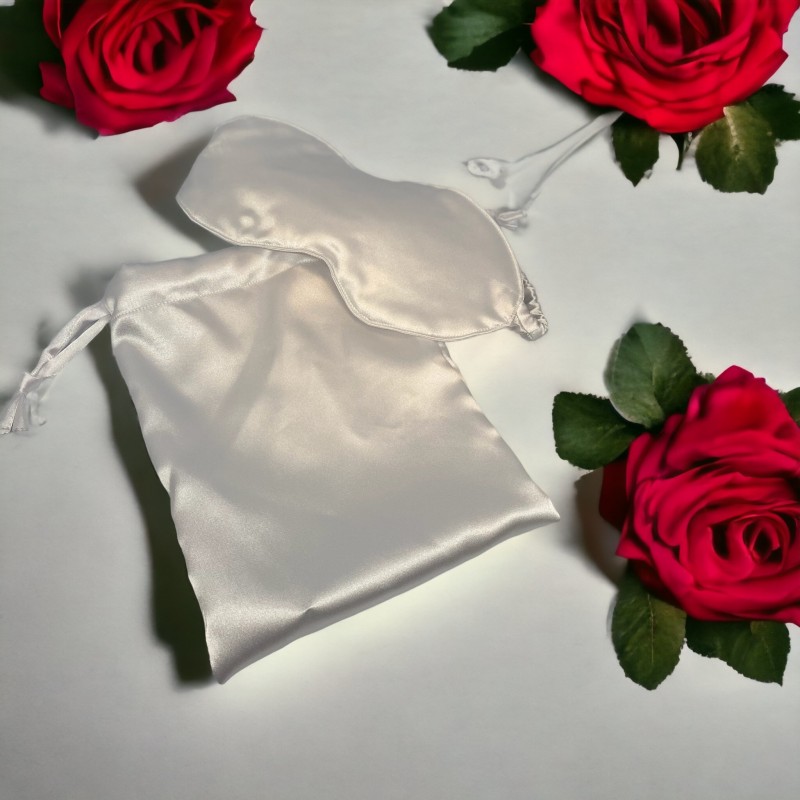 Masque de nuit et pochette